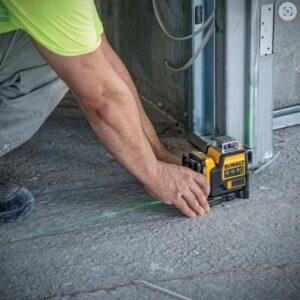 DeWalt 360° Green Beam Laser Level - Image 8